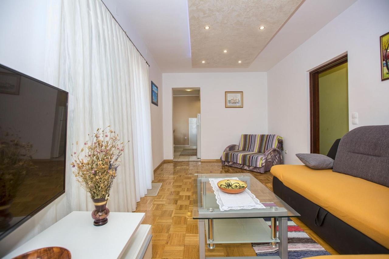 Apartmani Marijana Cesarica Ngoại thất bức ảnh