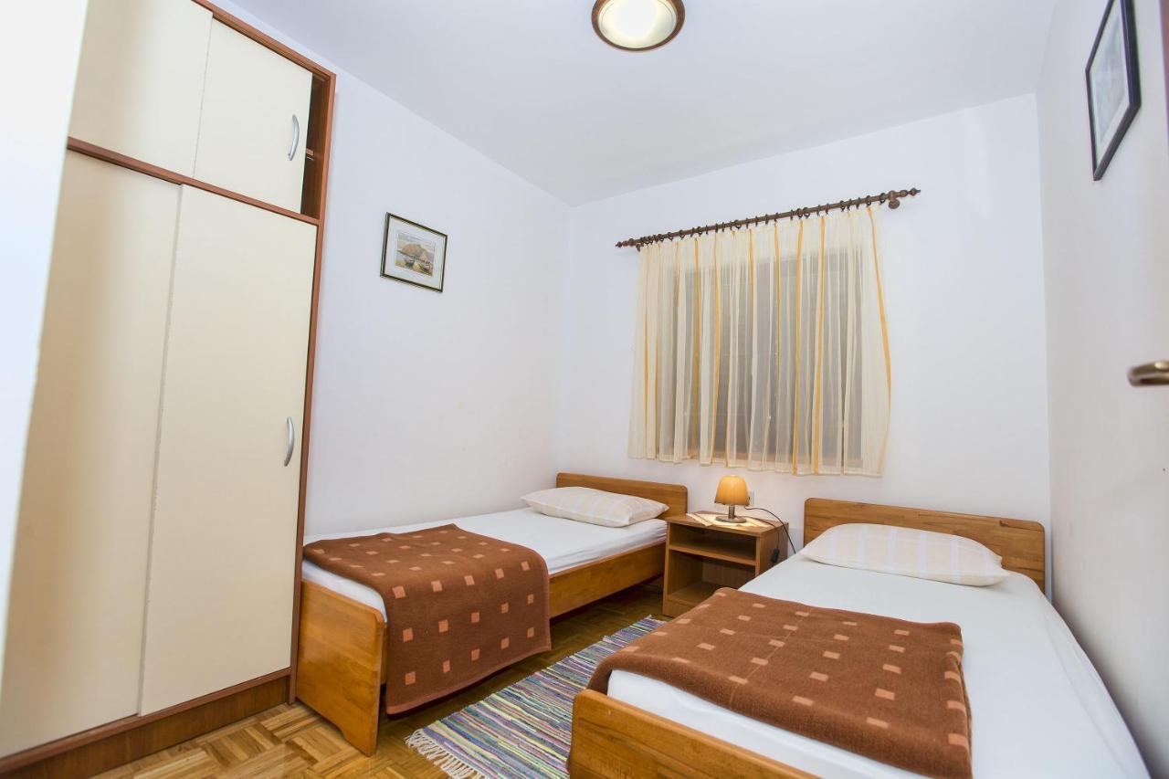Apartmani Marijana Cesarica Ngoại thất bức ảnh