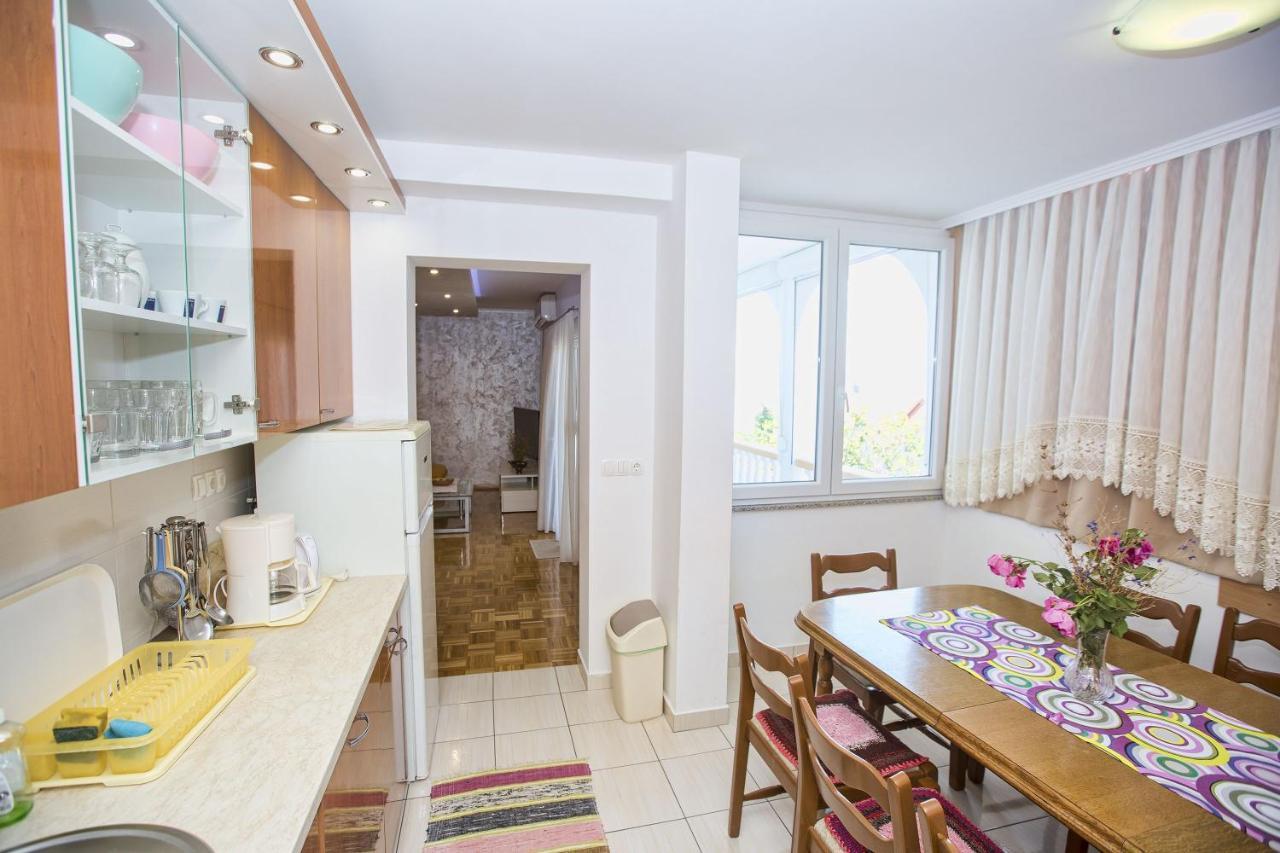 Apartmani Marijana Cesarica Ngoại thất bức ảnh