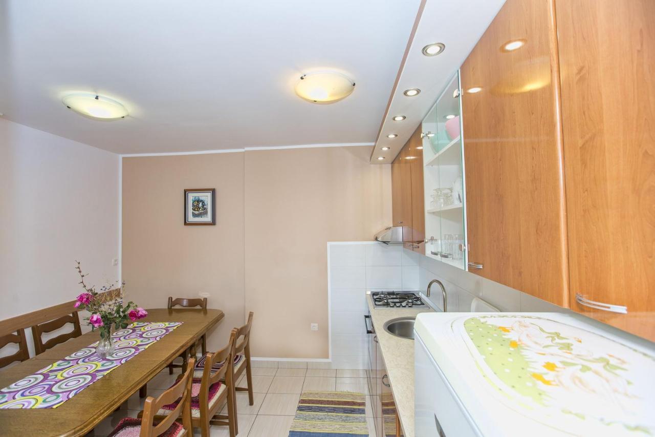 Apartmani Marijana Cesarica Ngoại thất bức ảnh